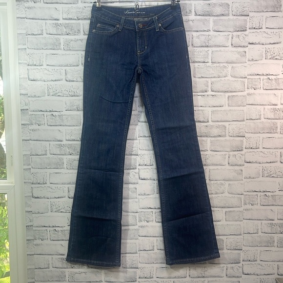 Kenneth Cole Boot Cut Jeans 4 - Picture 1 of 10